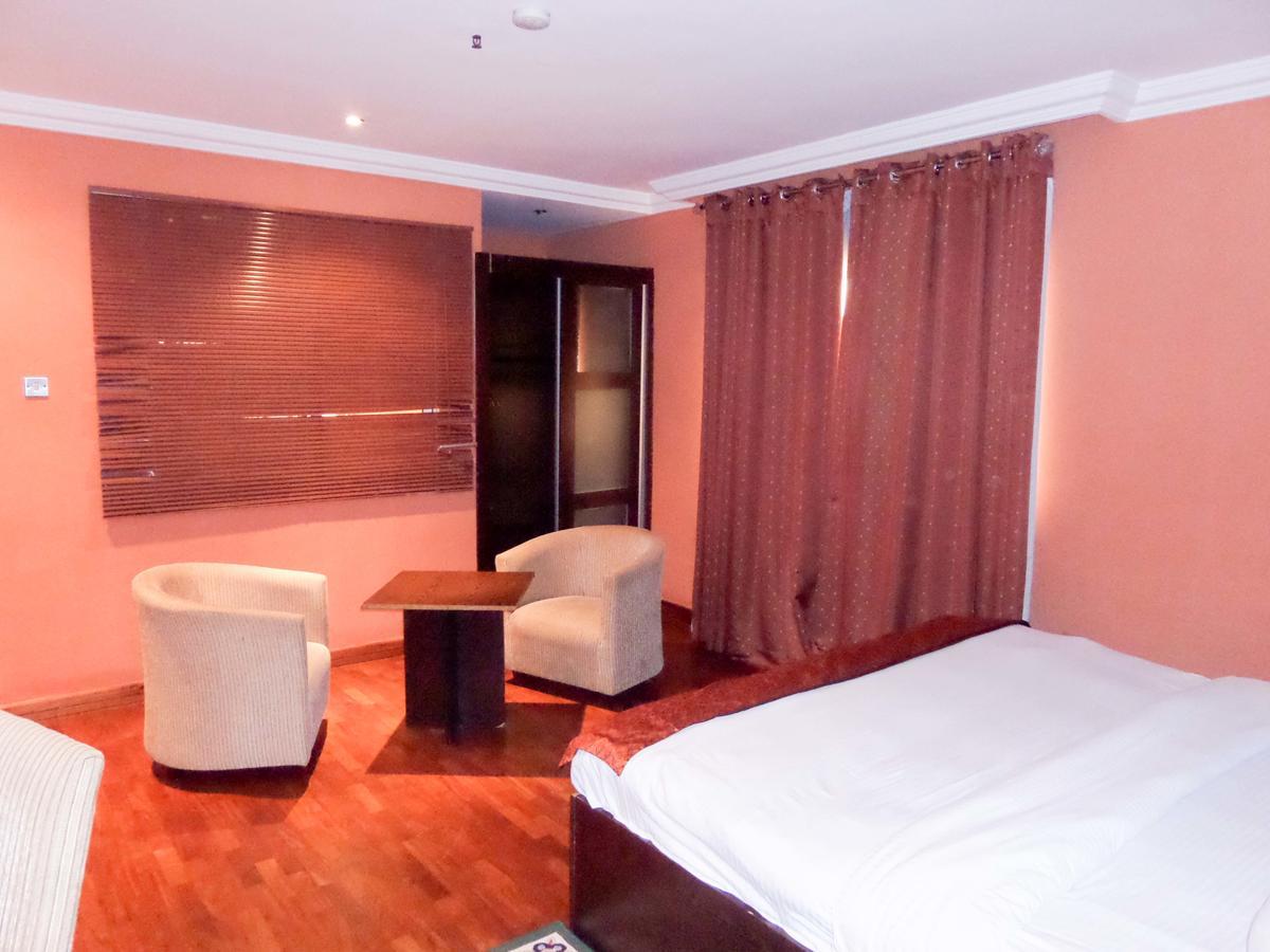 Aries Suites Лагос Экстерьер фото